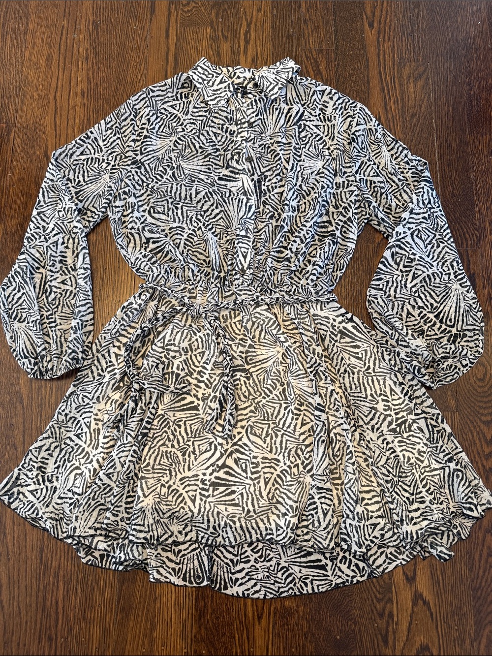Zara Printed Long-Sleeve Mini Dress in Black & White